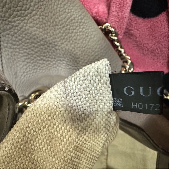 GUCCI Authentic Soho Chain Handbag with COA - Picture 7 of 13